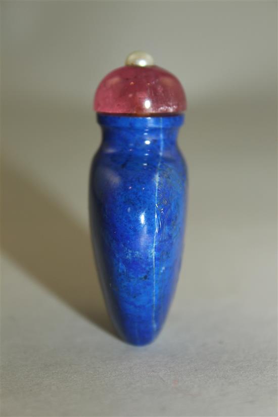 A Chinese inscribed lapis lazuli snuff bottle, 20th century, 4.3cm